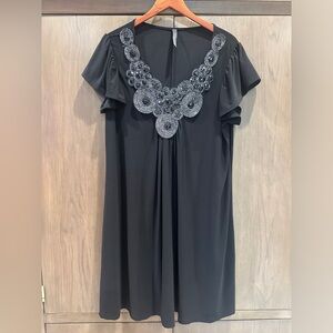 🦋 Nic & Dom womens dress with jeweled neckline black size 2XL🦋